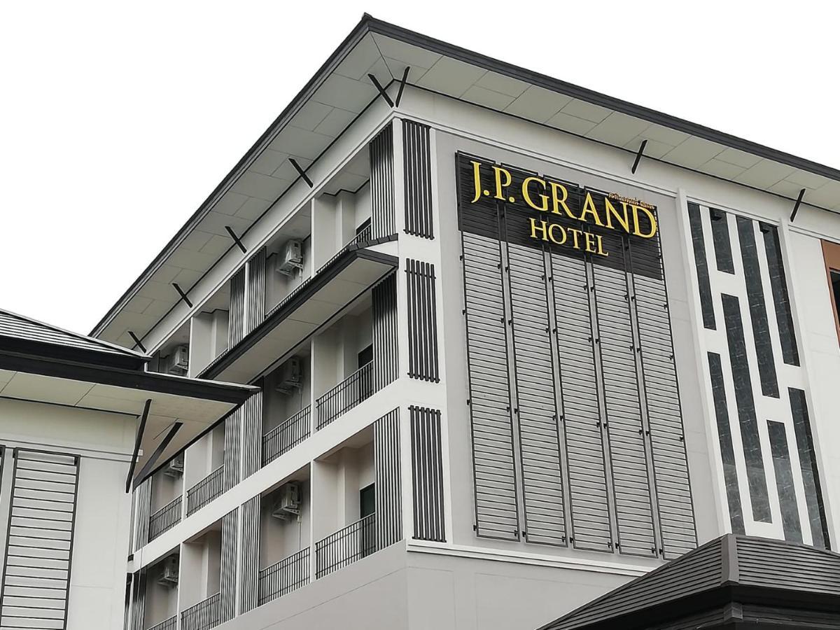 J.P.Grand Hotel Trat Exterior photo